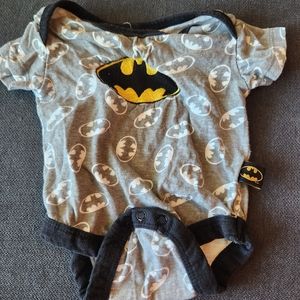 Batman Infant Size 0-3Month Bodysuit Black Gray White